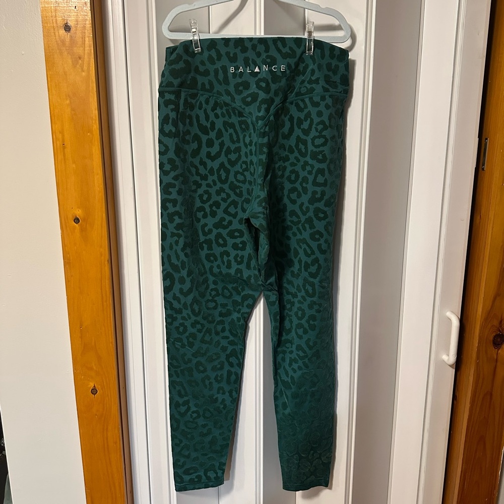 Balance Athletica Flocked Legging